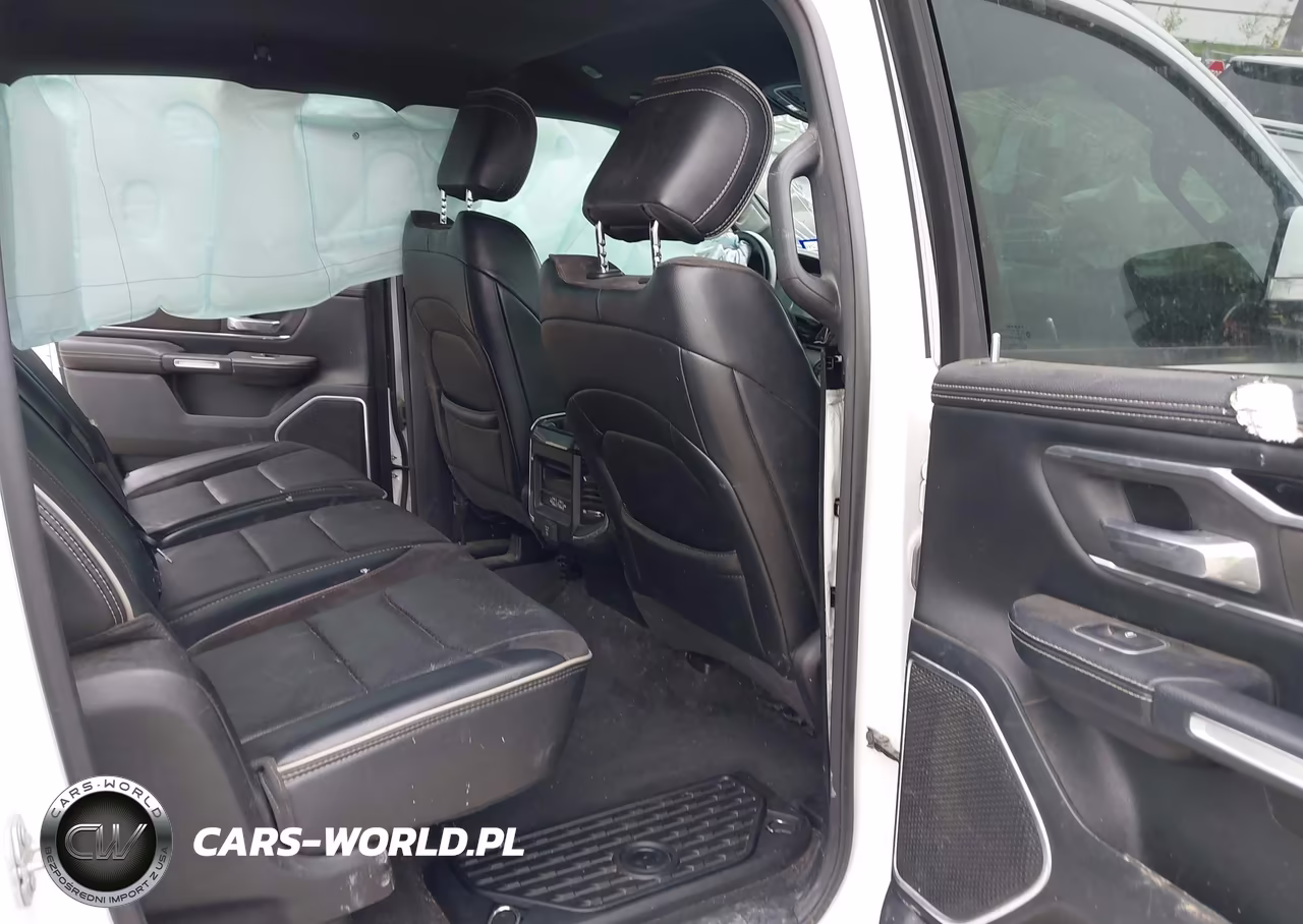 2020 Ram 1500 Laramie 4X4 5'7 Box VIN:1C6SRFJT9LN345116 - 8