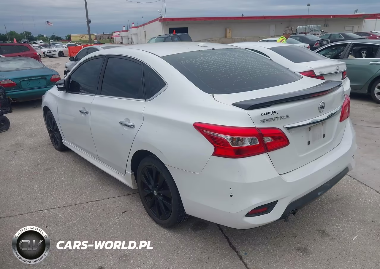 2017 Nissan Sentra Sr VIN:3N1AB7AP2HY281578 - 3