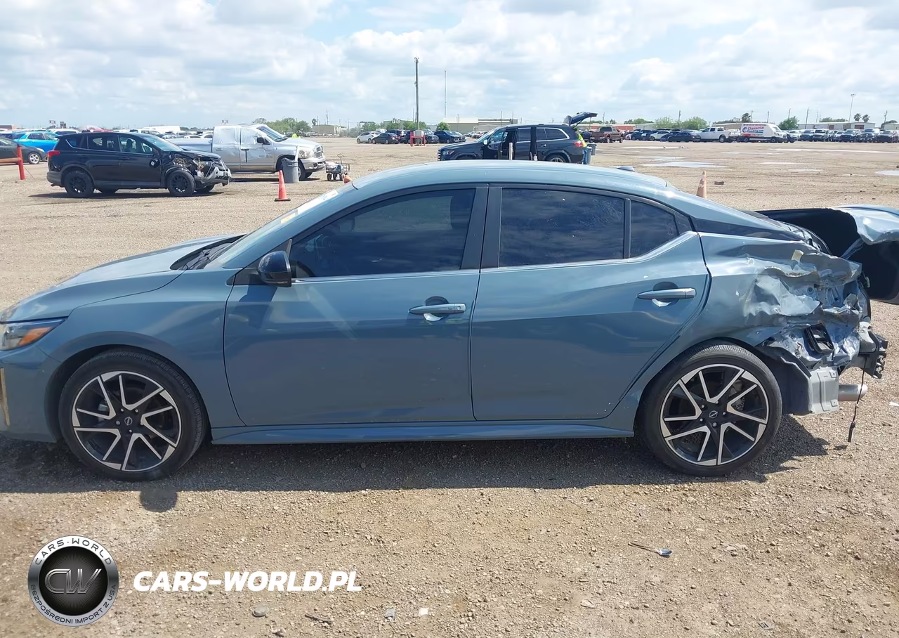 2025 Nissan Sentra Sr VIN:3N1AB8DV9SY215455 - 15