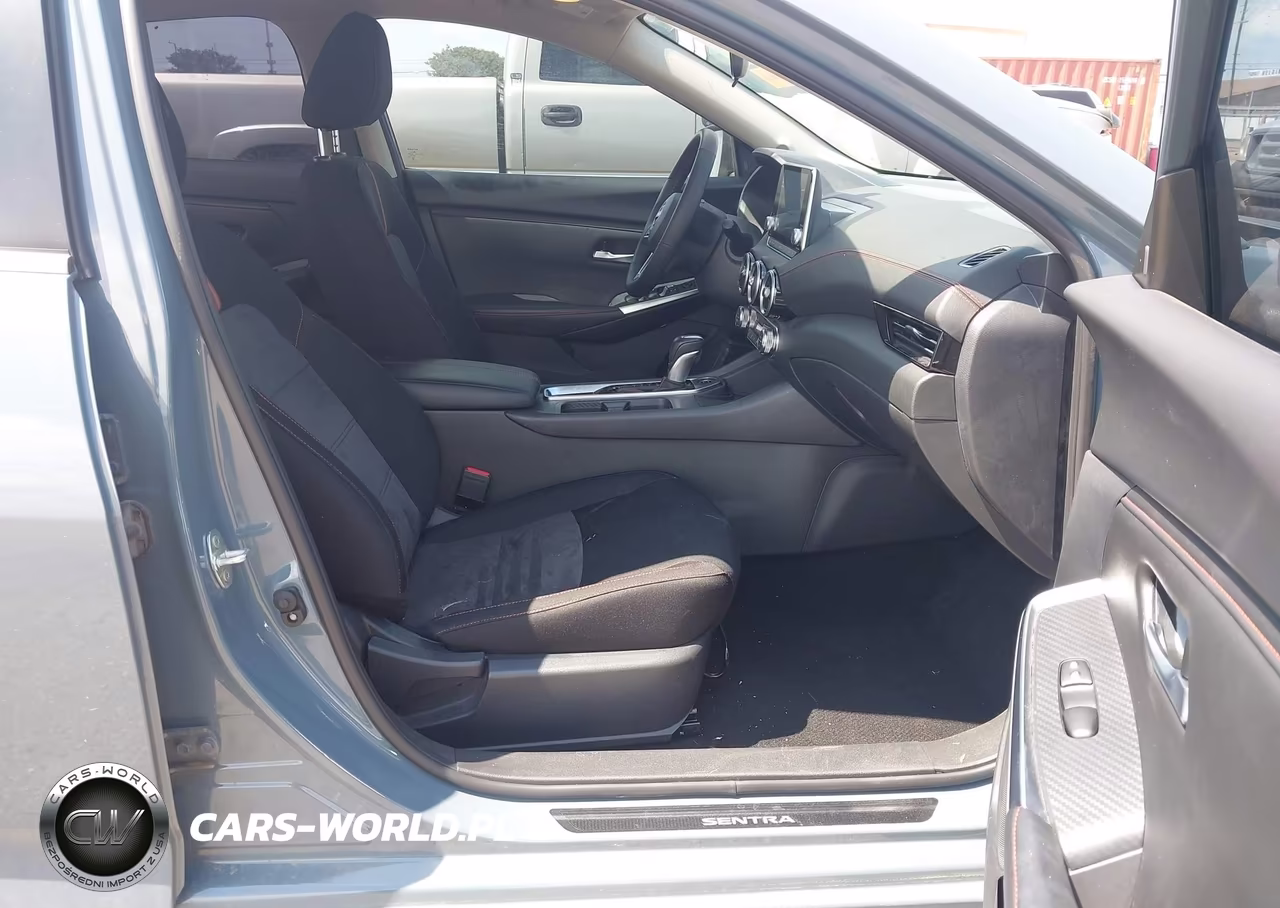 2025 Nissan Sentra Sr VIN:3N1AB8DV9SY215455 - 5