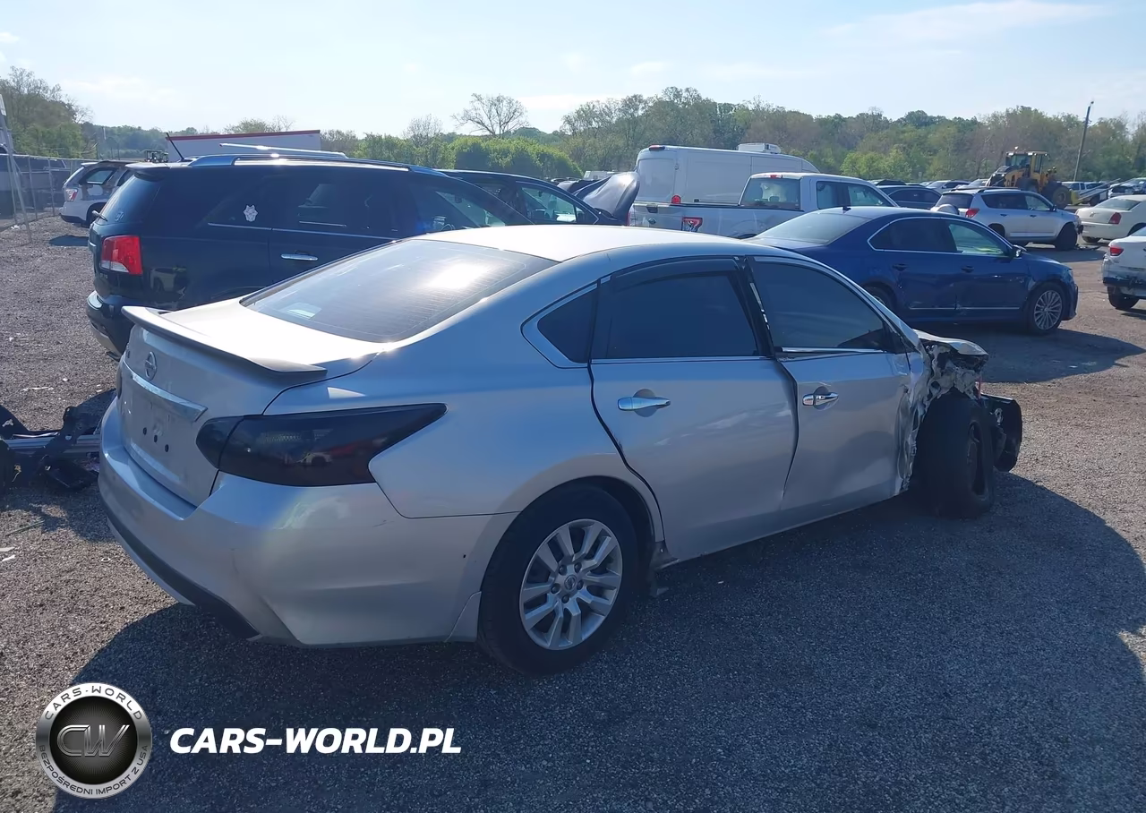2018 Nissan Altima 2.5 S VIN:1N4AL3AP7JC271068 - 4