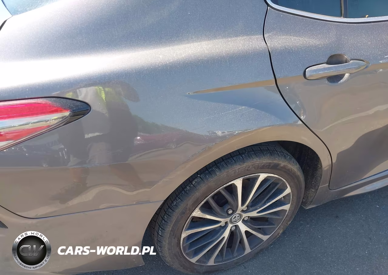 2019 Toyota Camry Se VIN:4T1B11HK3KU174881 - 18