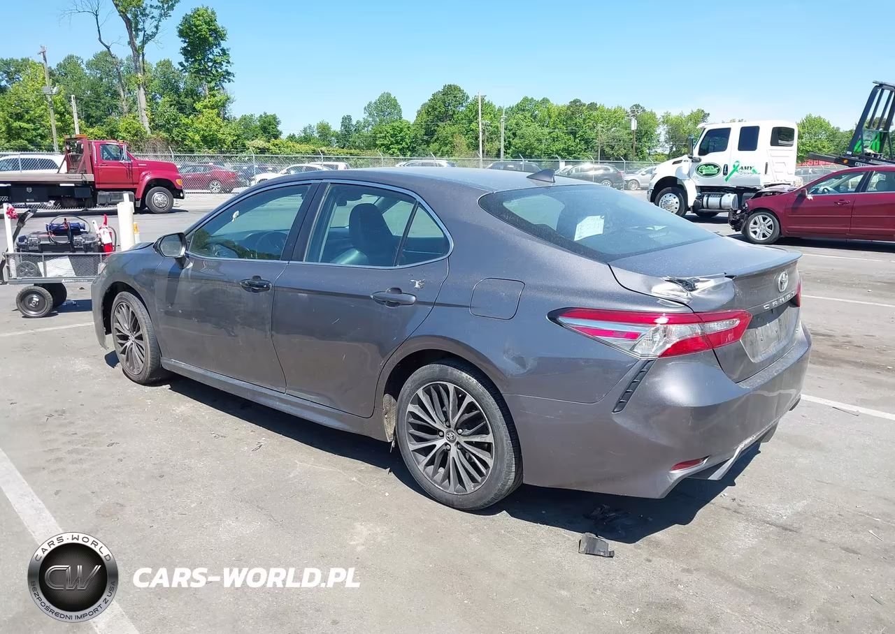 2019 Toyota Camry Se VIN:4T1B11HK3KU174881 - 3