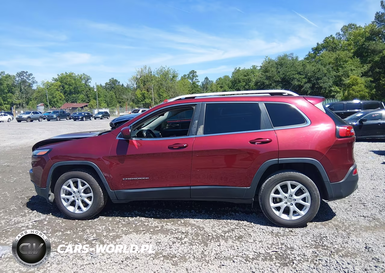 2018 Jeep Cherokee Latitude Fwd VIN:1C4PJLCB6JD605788 - 14