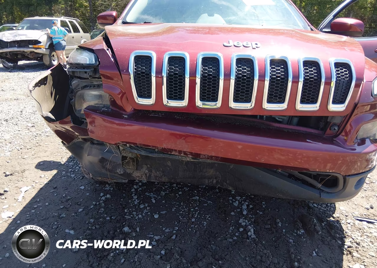 2018 Jeep Cherokee Latitude Fwd VIN:1C4PJLCB6JD605788 - 6