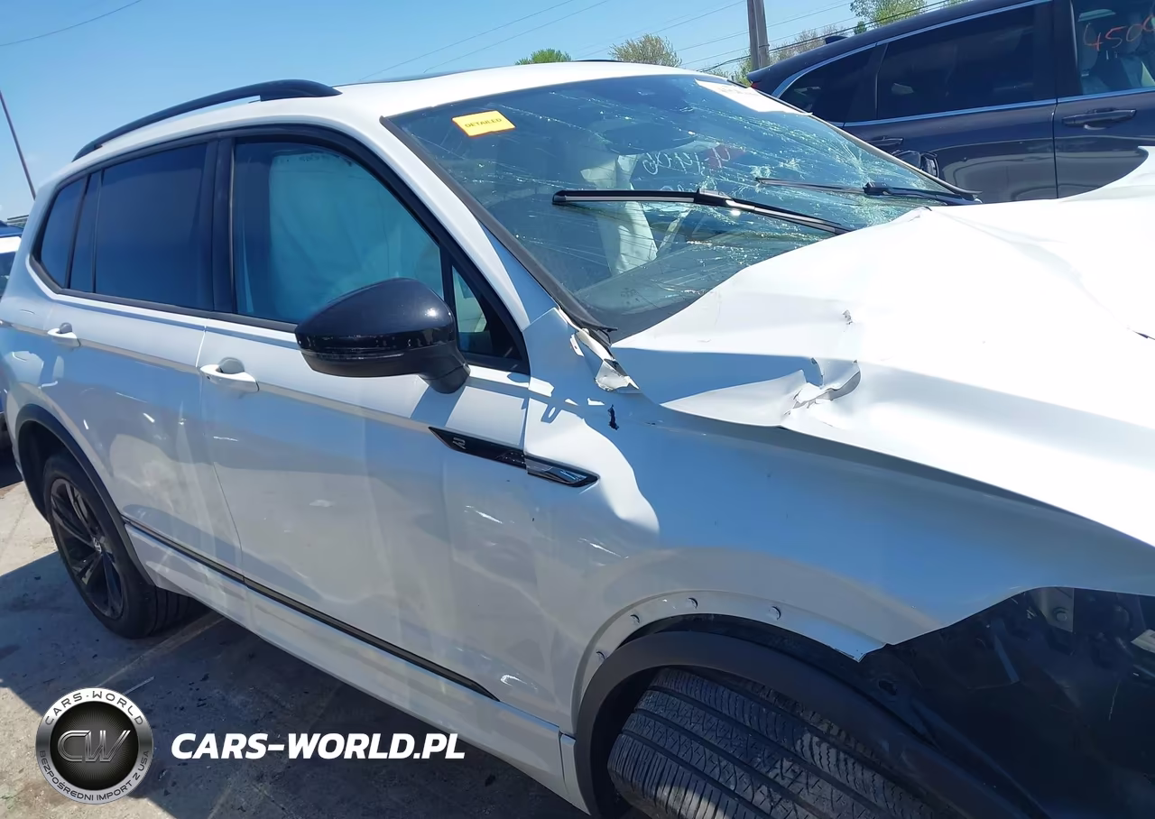 2023 Volkswagen Tiguan 2.0T Se R-Line Black VIN:3VV8B7AX4PM075892 - 14
