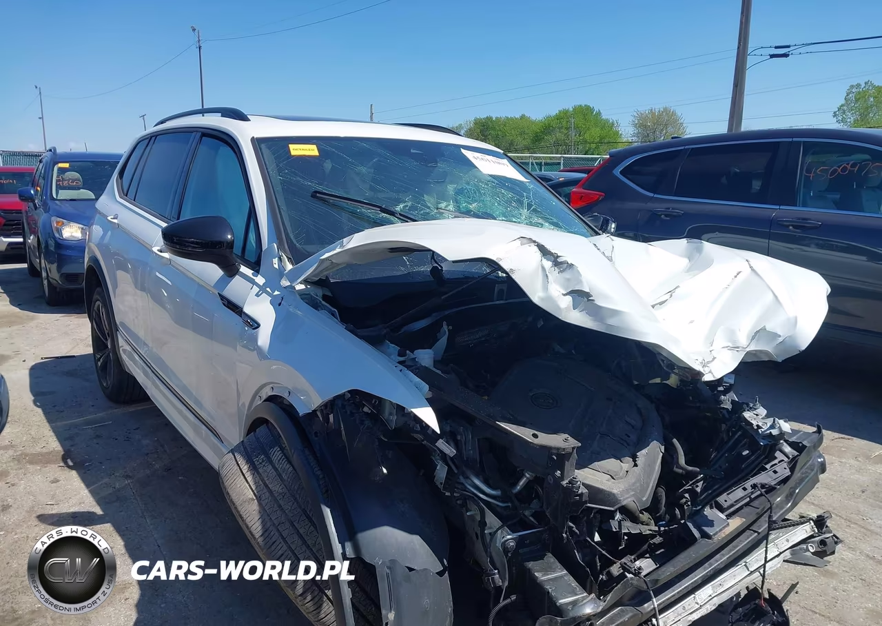 2023 Volkswagen Tiguan 2.0T Se R-Line Black VIN:3VV8B7AX4PM075892 - 19