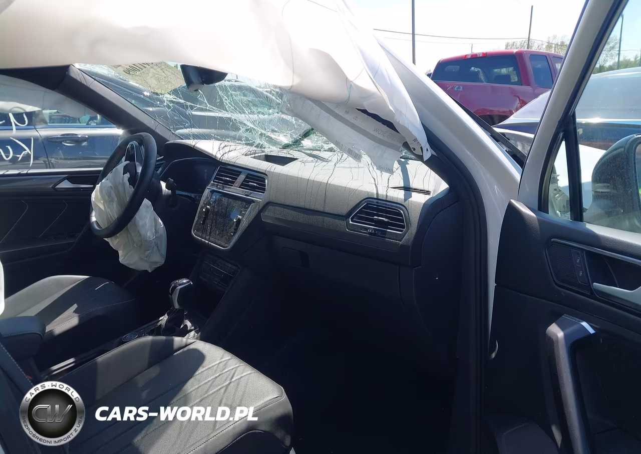 2023 Volkswagen Tiguan 2.0T Se R-Line Black VIN:3VV8B7AX4PM075892 - 5