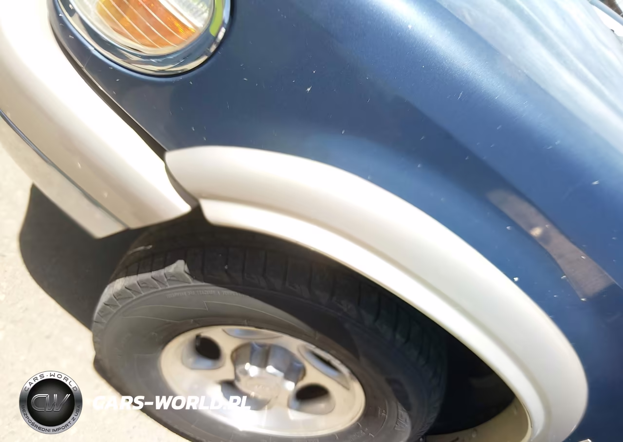2000 Ford Explorer Eddie Bauer VIN:1FMDU84P1YZA38514 - 10
