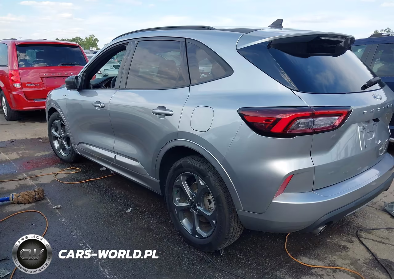 2023 Ford Escape St Line VIN:1FMCU0MN6PUA59317 - 3