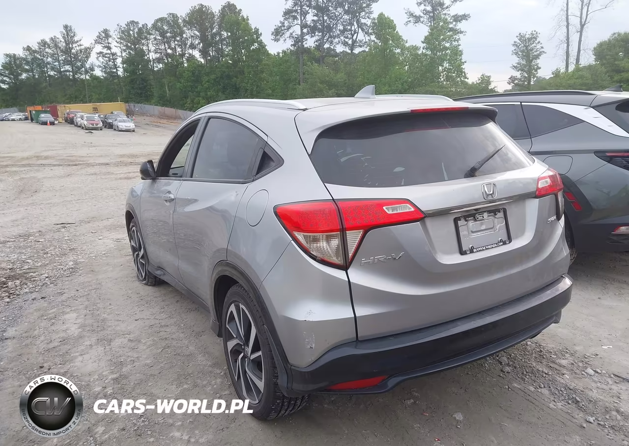 2019 Honda Hr-V Sport VIN:3CZRU5H12KG705185 - 3