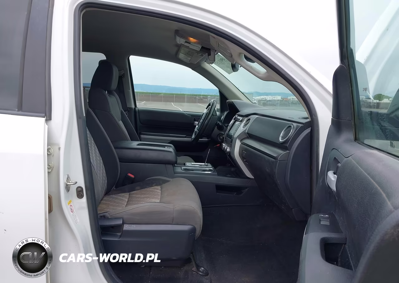 2018 Toyota Tundra Sr5 5.7L V8 VIN:5TFDY5F14JX699231 - 5