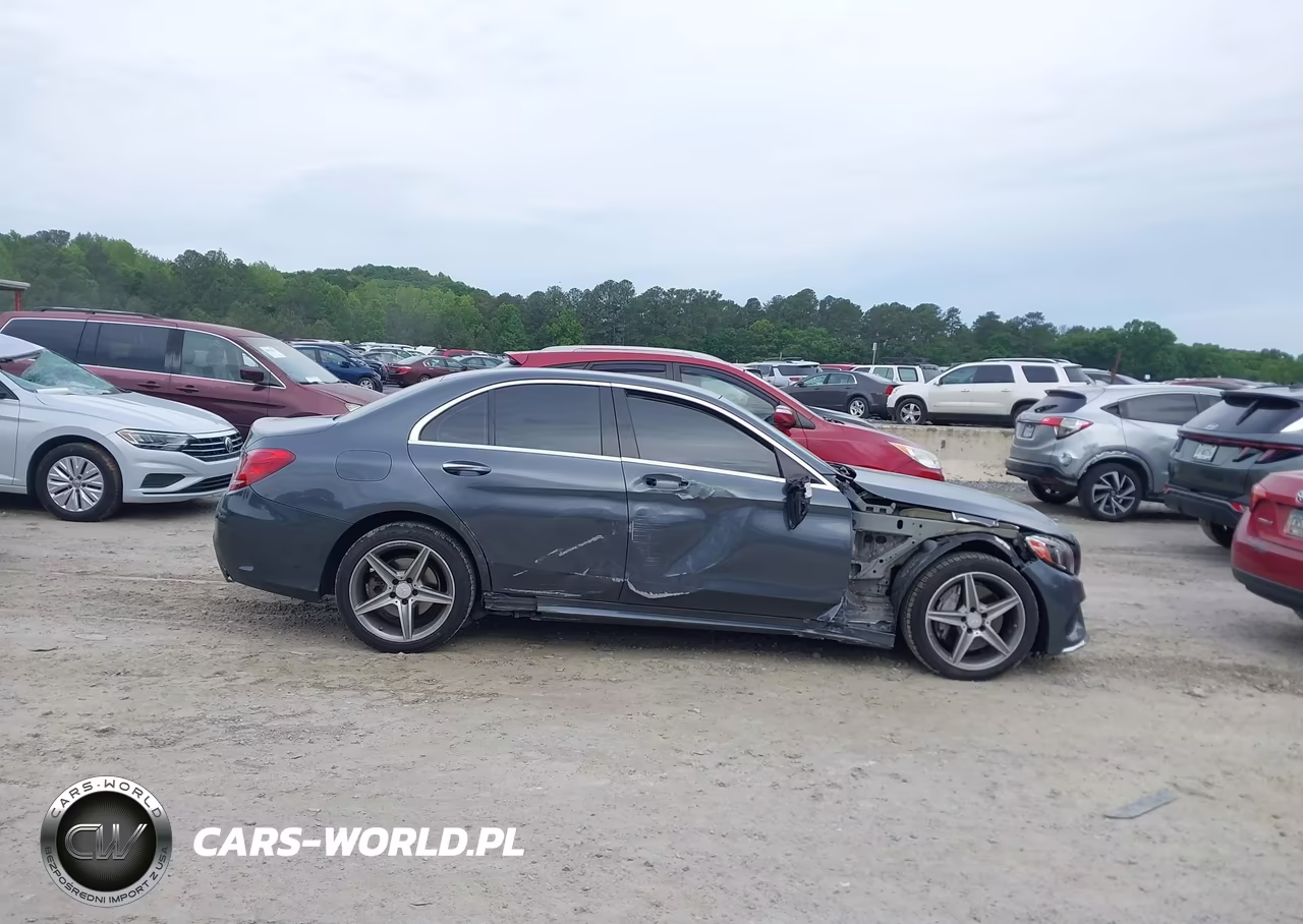 2015 Mercedes-Benz C 400 4Matic VIN:55SWF6GB8FU020024 - 13