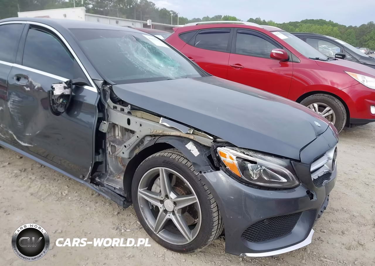 2015 Mercedes-Benz C 400 4Matic VIN:55SWF6GB8FU020024 - 6