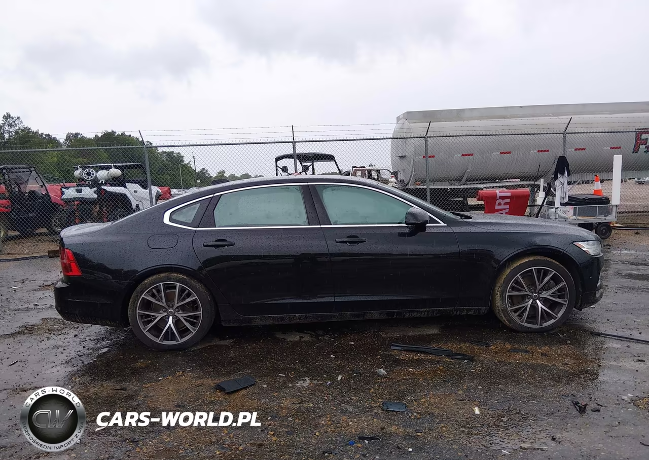2018 Volvo S90 T6 Momentum VIN:LVY992MK6JP037771 - 13