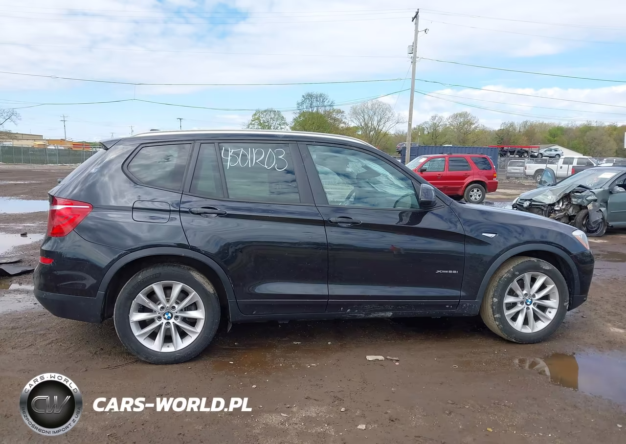 2017 BMW X3 xDrive28I VIN:5UXWX9C50H0D95733 - 13