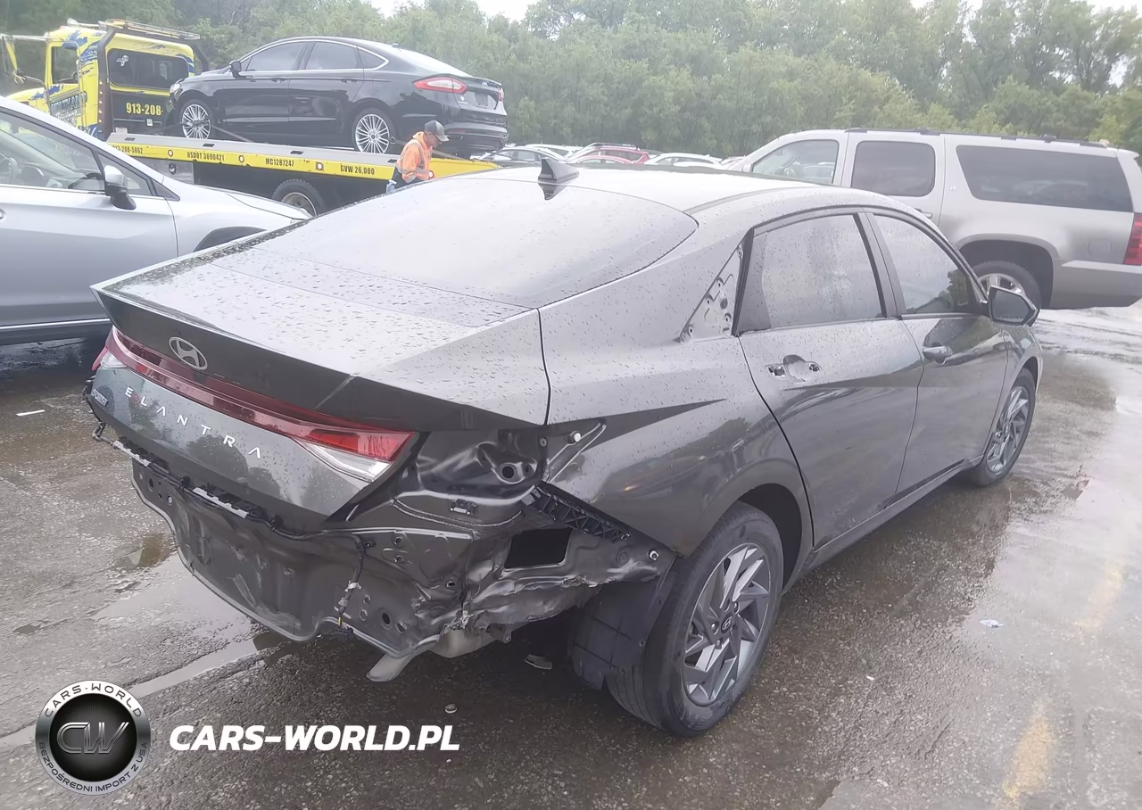 2024 Hyundai Elantra Sel VIN:KMHLM4DG9RU697976 - 4