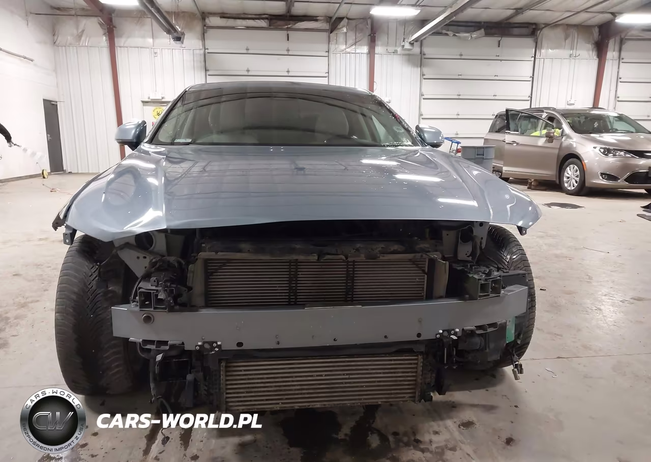 2017 Volvo S90 T6 Momentum VIN:YV1A22MK9H1005302 - 13