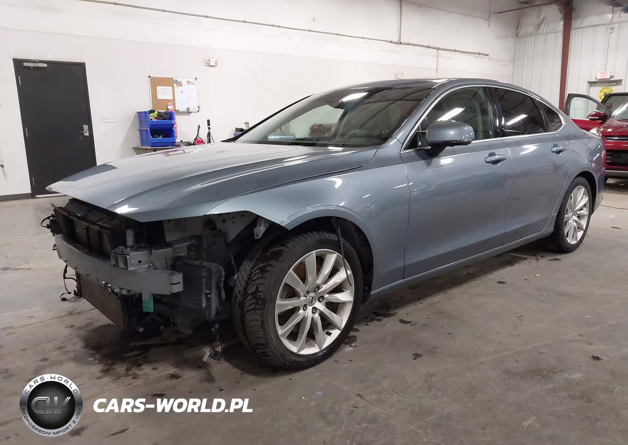 2017 Volvo S90 T6 Momentum VIN:YV1A22MK9H1005302 - 2