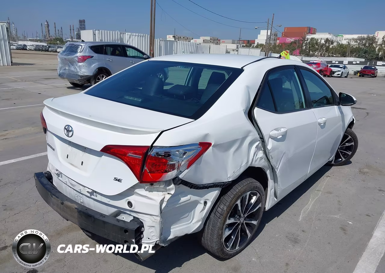 2017 Toyota Corolla Se VIN:2T1BURHE7HC856138 - 4