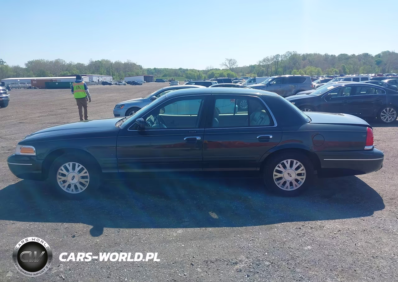 2003 Ford Crown Victoria Lx VIN:2FAFP74W63X101021 - 14