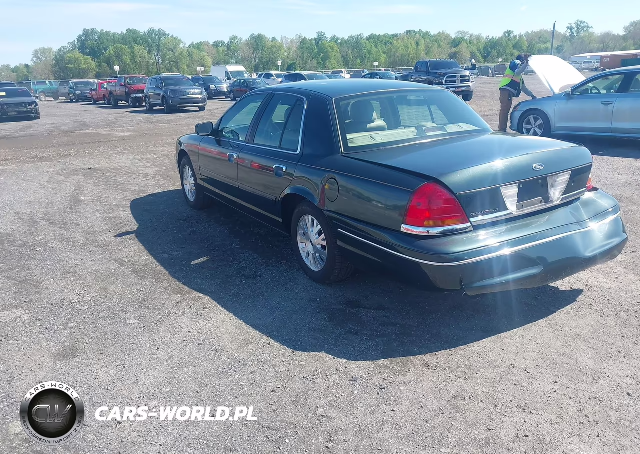 2003 Ford Crown Victoria Lx VIN:2FAFP74W63X101021 - 3