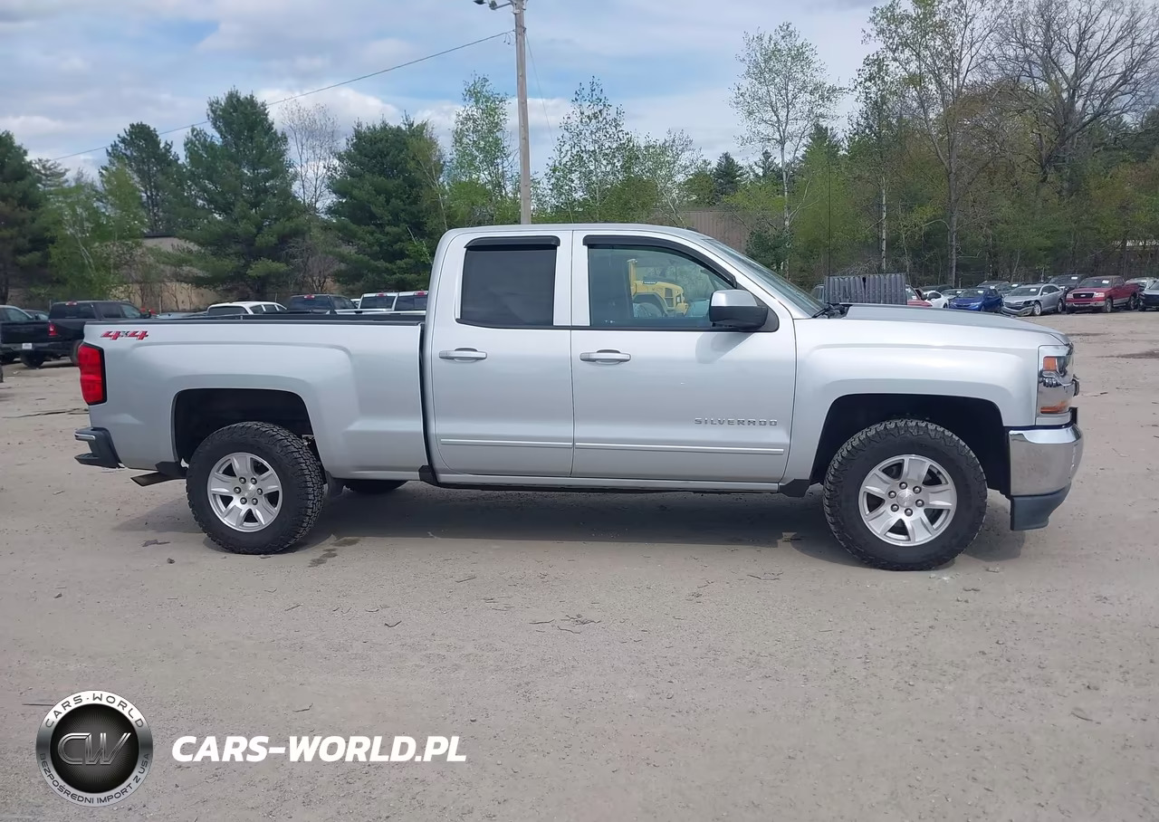 2018 Chevrolet Silverado 1500 1Lt VIN:1GCVKREC2JZ357295 - 13