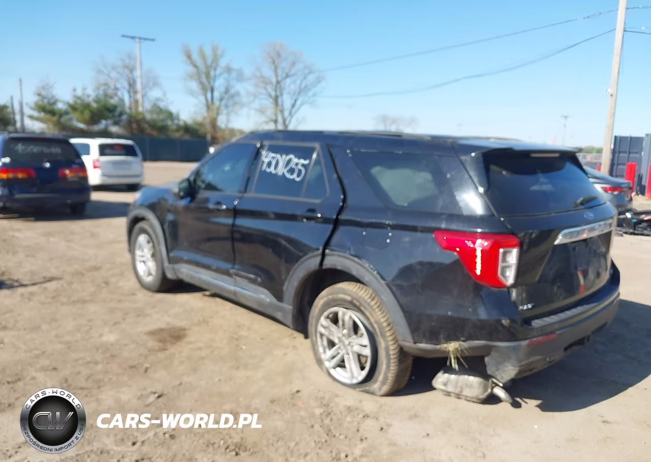 2020 Ford Explorer Xlt VIN:1FMSK8DH8LGD14147 - 3