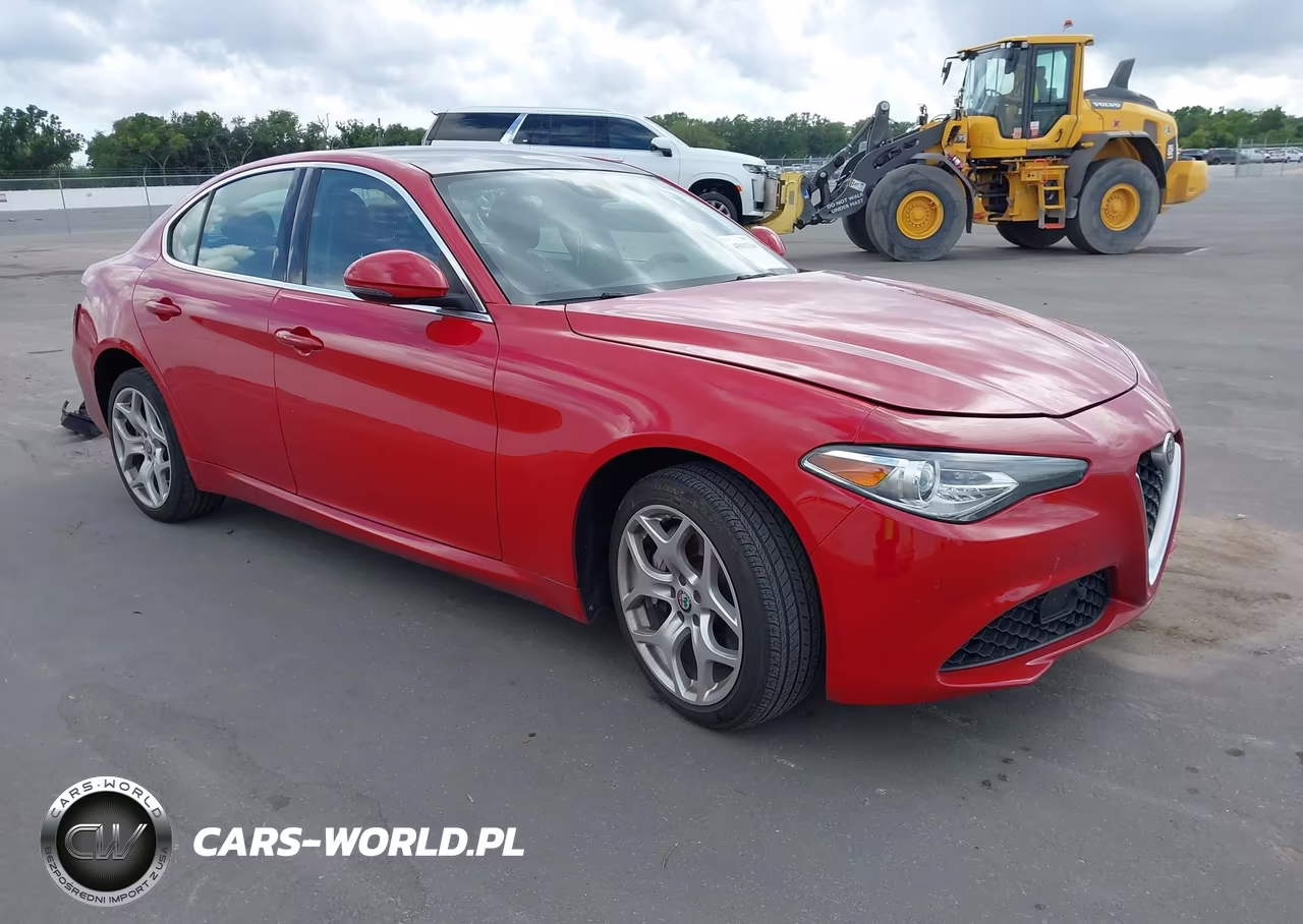 2021 Alfa Romeo Giulia Ti Awd – zdjęcie 1 z 17