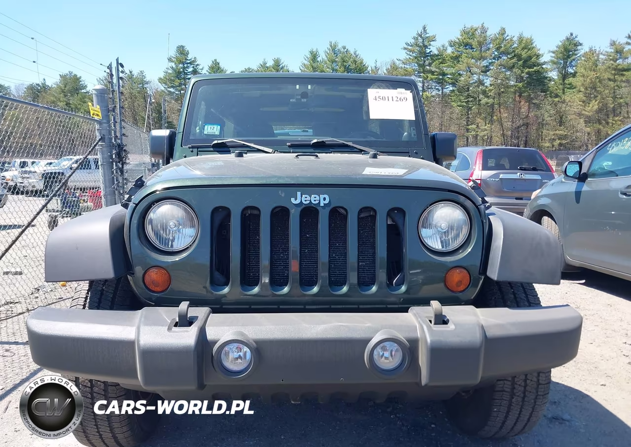2011 Jeep Wrangler Unlimited Sport VIN:1J4BA3H12BL547870 - 12