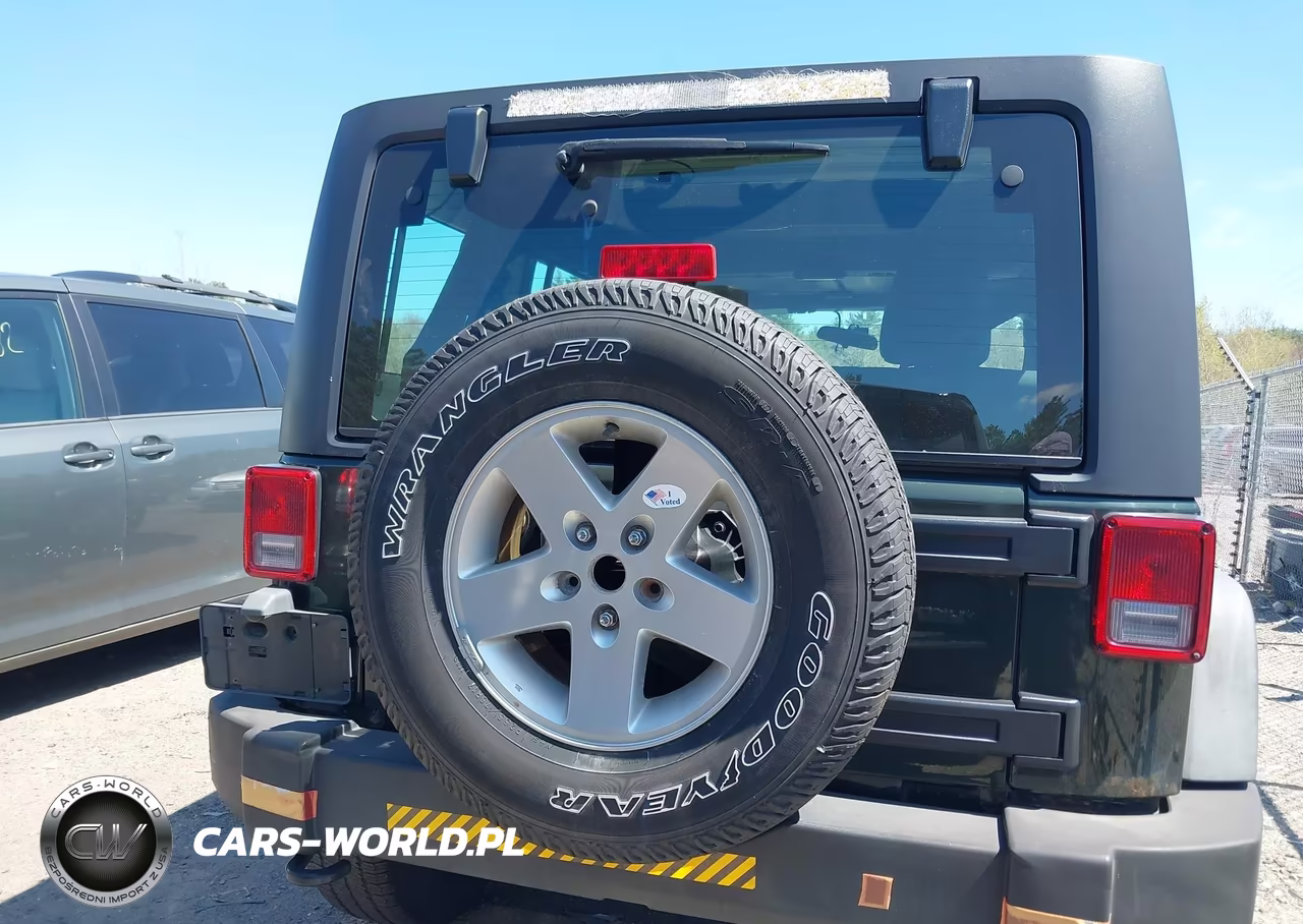 2011 Jeep Wrangler Unlimited Sport VIN:1J4BA3H12BL547870 - 16