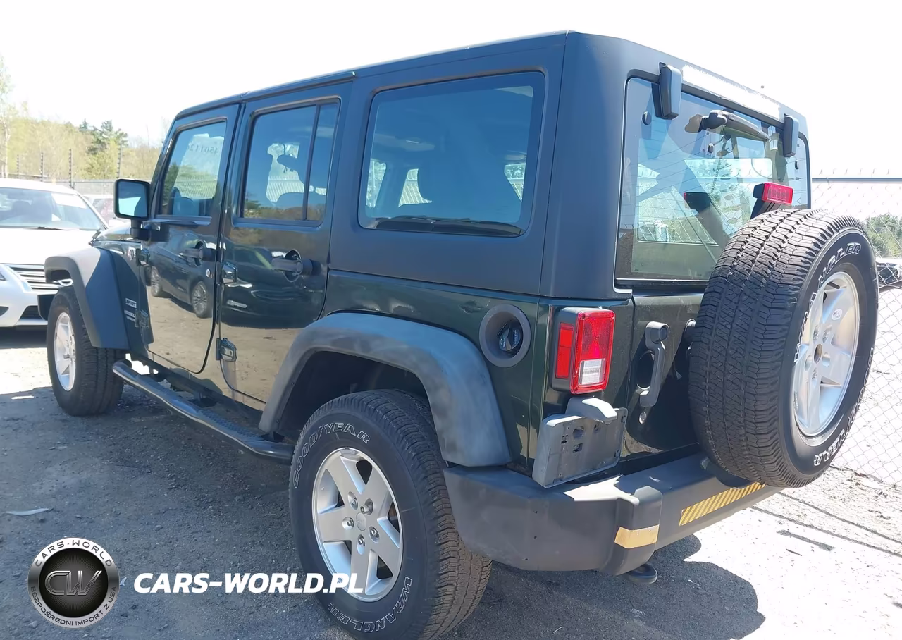 2011 Jeep Wrangler Unlimited Sport VIN:1J4BA3H12BL547870 - 3