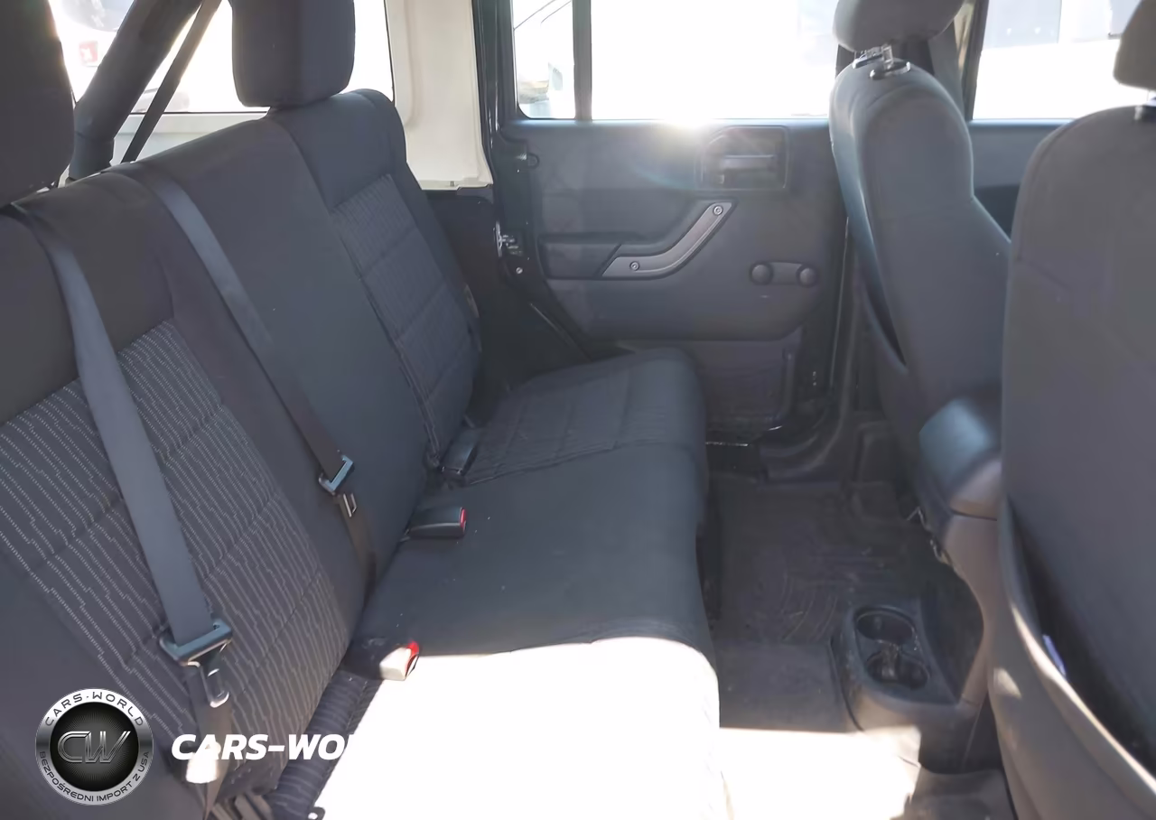2011 Jeep Wrangler Unlimited Sport VIN:1J4BA3H12BL547870 - 8
