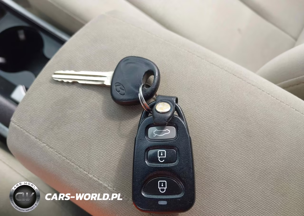 2008 Hyundai Elantra Gls-Se VIN:KMHDU46D38U372276 - 11
