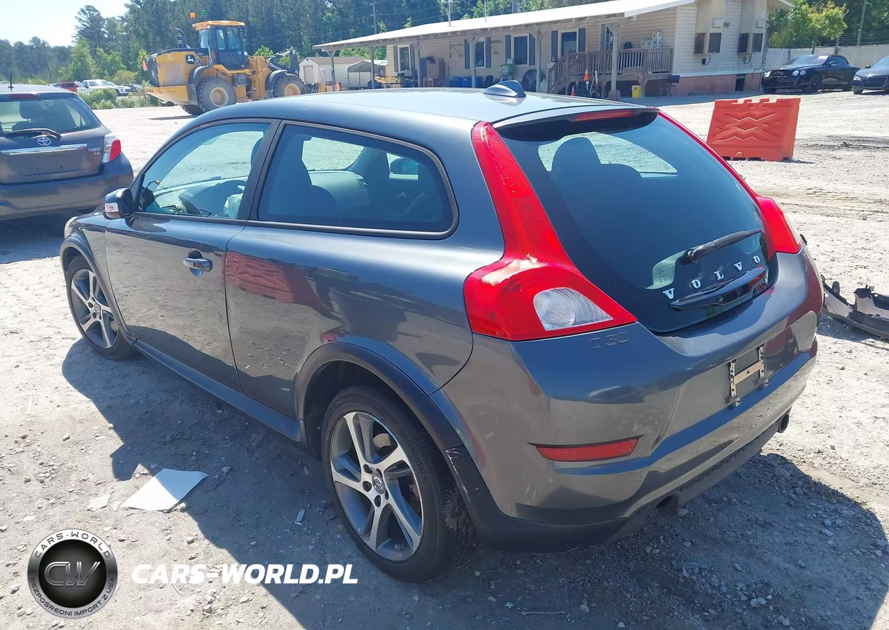 2013 Volvo C30 T5-T5 Platinum-T5 Premier-T5 Premier Plus-T5 R-Design-T5 R-Design Platinum-T5 R-Design Premier VIN:YV1672MK4D2304224 - 3