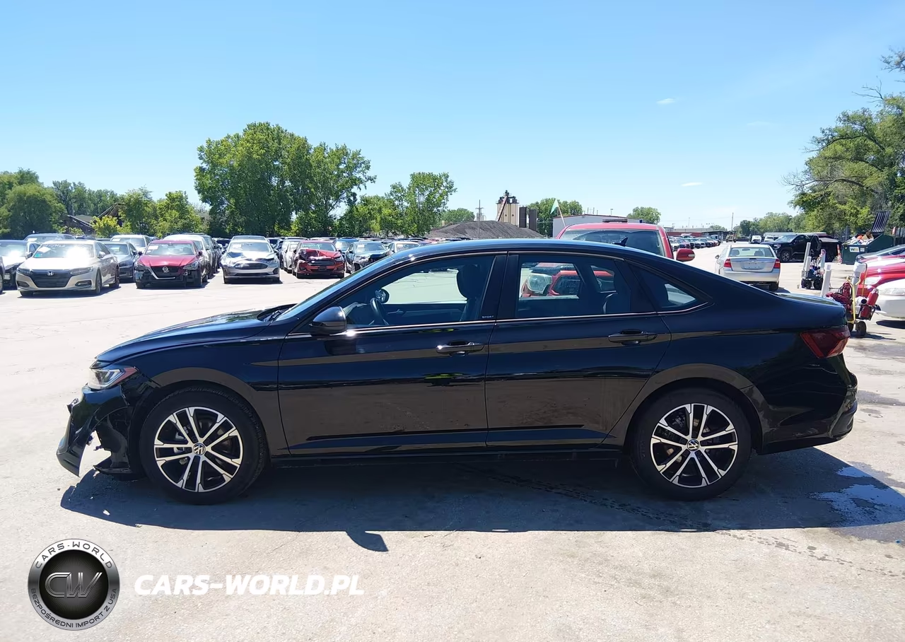 2026 Volkswagen Jetta Sport VIN:3VWBW7BU7TM032524 - 14