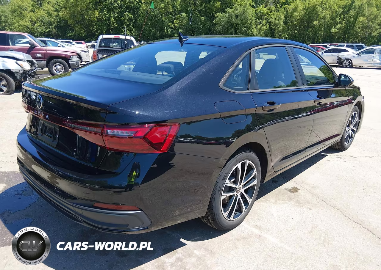 2026 Volkswagen Jetta Sport VIN:3VWBW7BU7TM032524 - 4