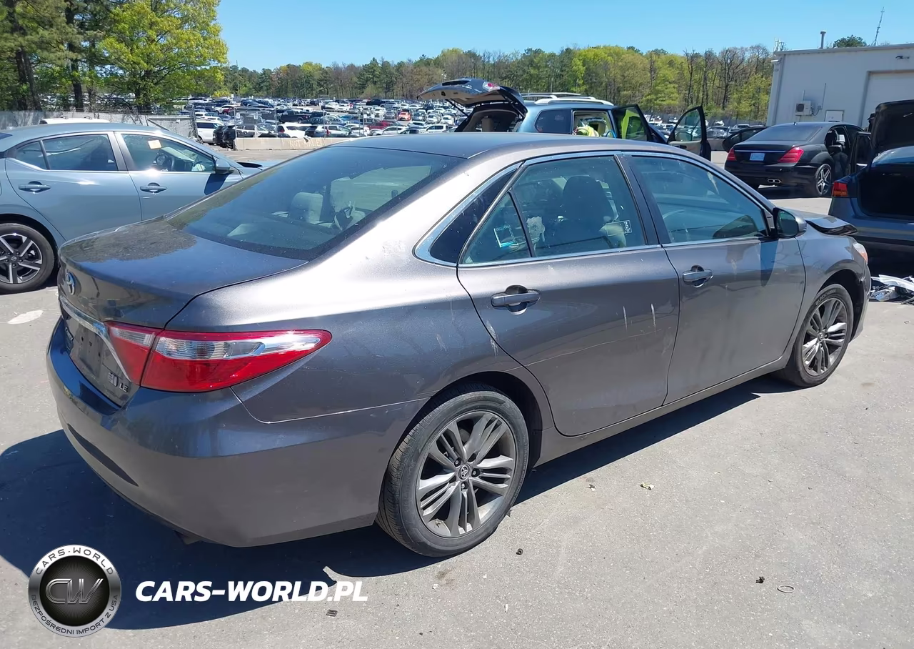 2017 Toyota Camry Hybrid Le VIN:4T1BD1FK8HU221549 - 4
