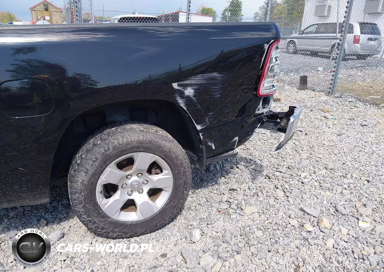 2022 Ram 1500 Big Horn 4X4 6'4 Box VIN:1C6RRFMG8NN204280 - 18