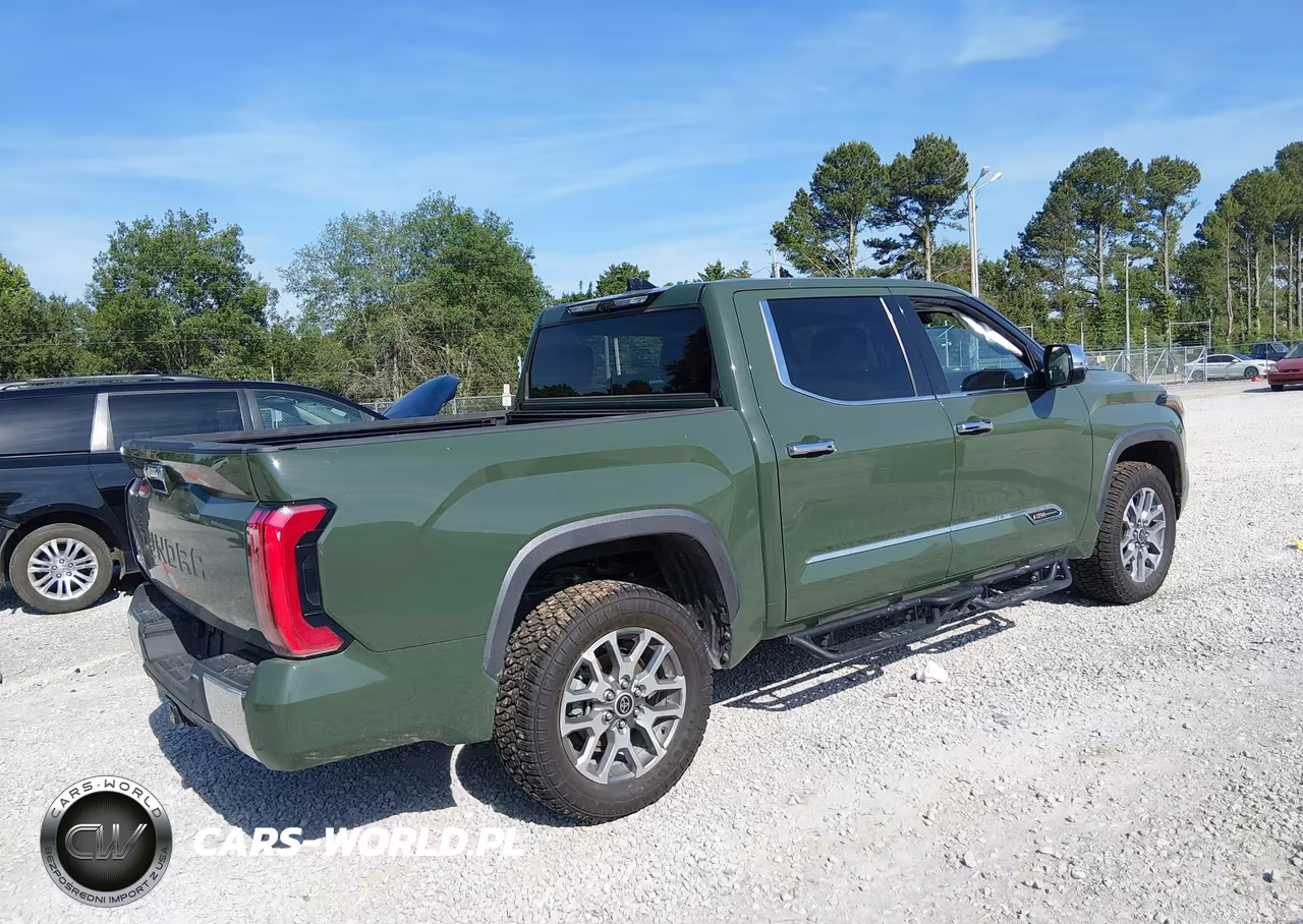 2023 Toyota Tundra Hybrid 1794 Edition VIN:5TFMC5DB5PX033546 - 4