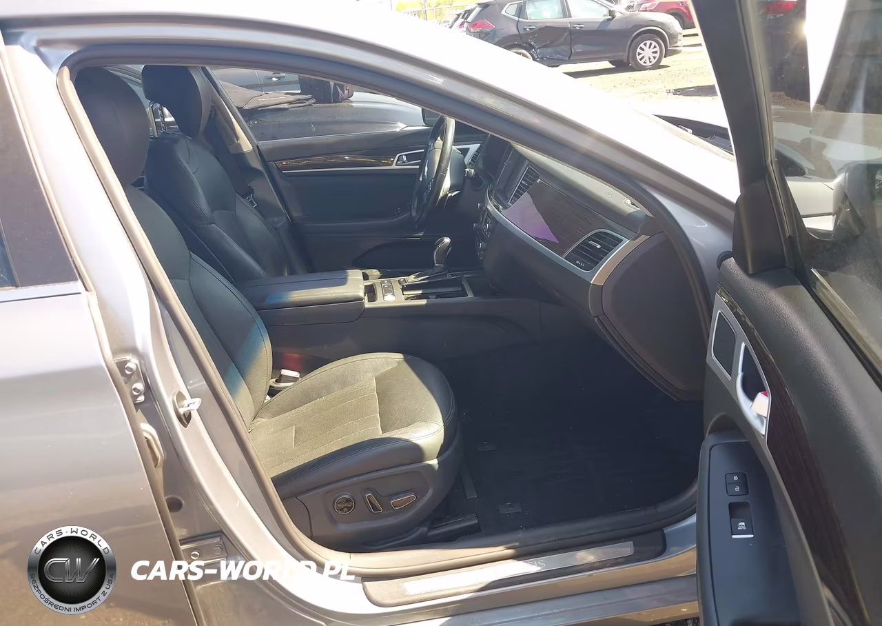 2016 Hyundai Genesis 3.8 VIN:KMHGN4JE4GU141654 - 5