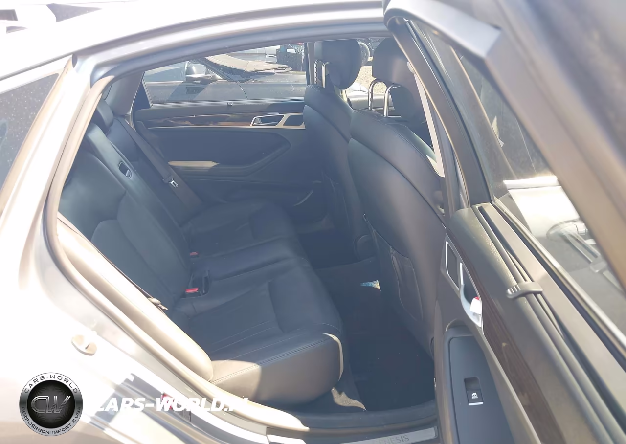 2016 Hyundai Genesis 3.8 VIN:KMHGN4JE4GU141654 - 8
