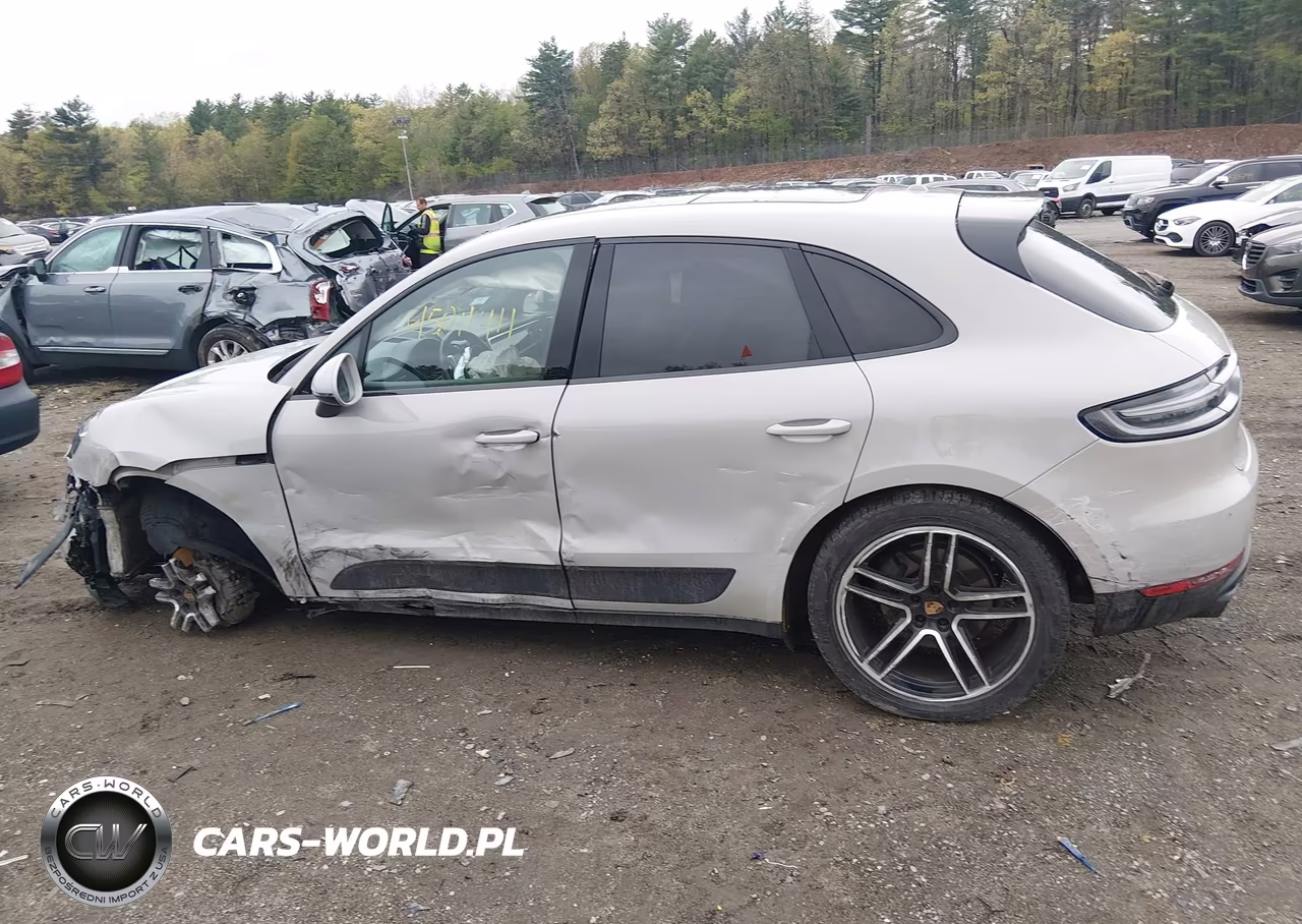 2019 Porsche Macan S VIN:WP1AB2A51KLB33211 - 15