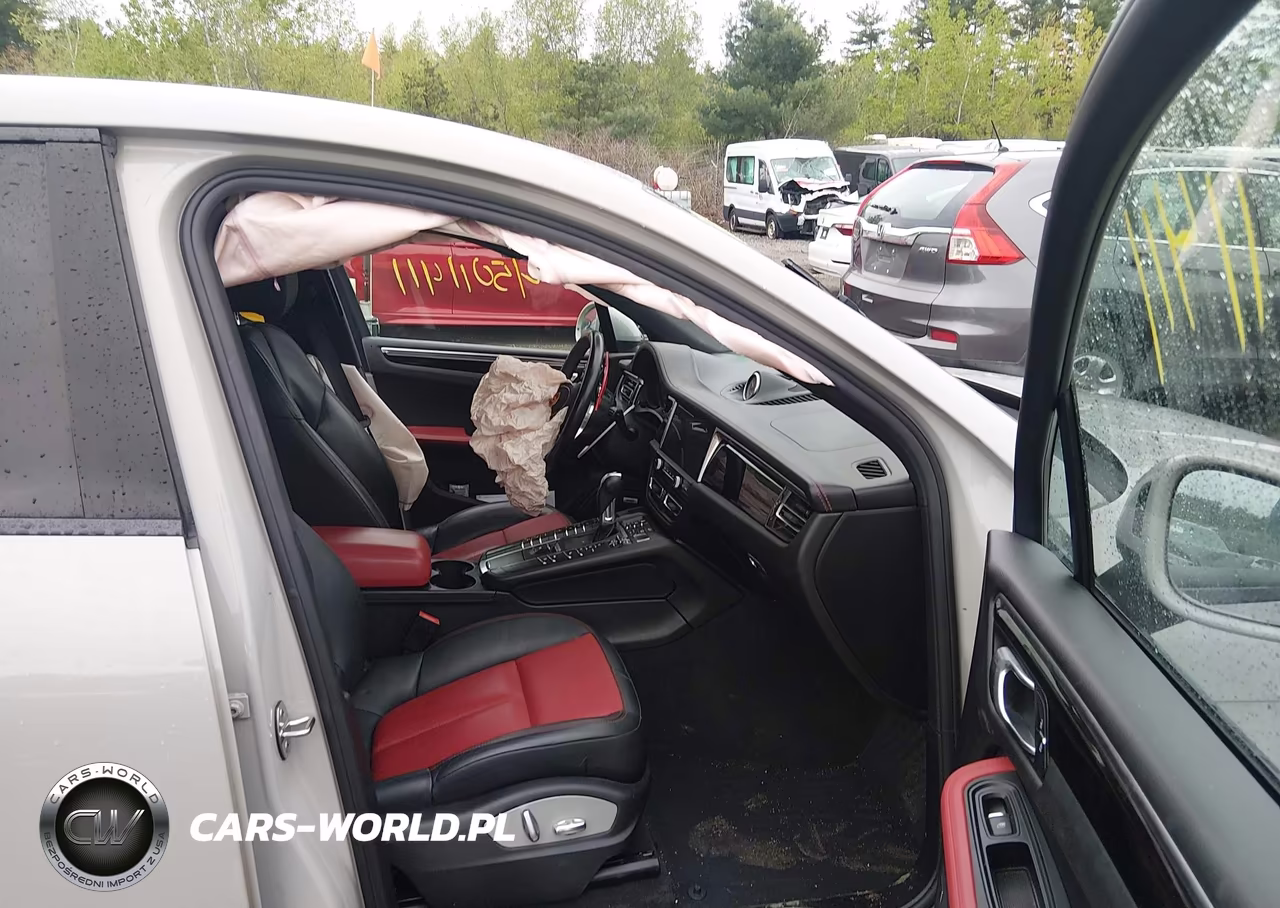 2019 Porsche Macan S VIN:WP1AB2A51KLB33211 - 5