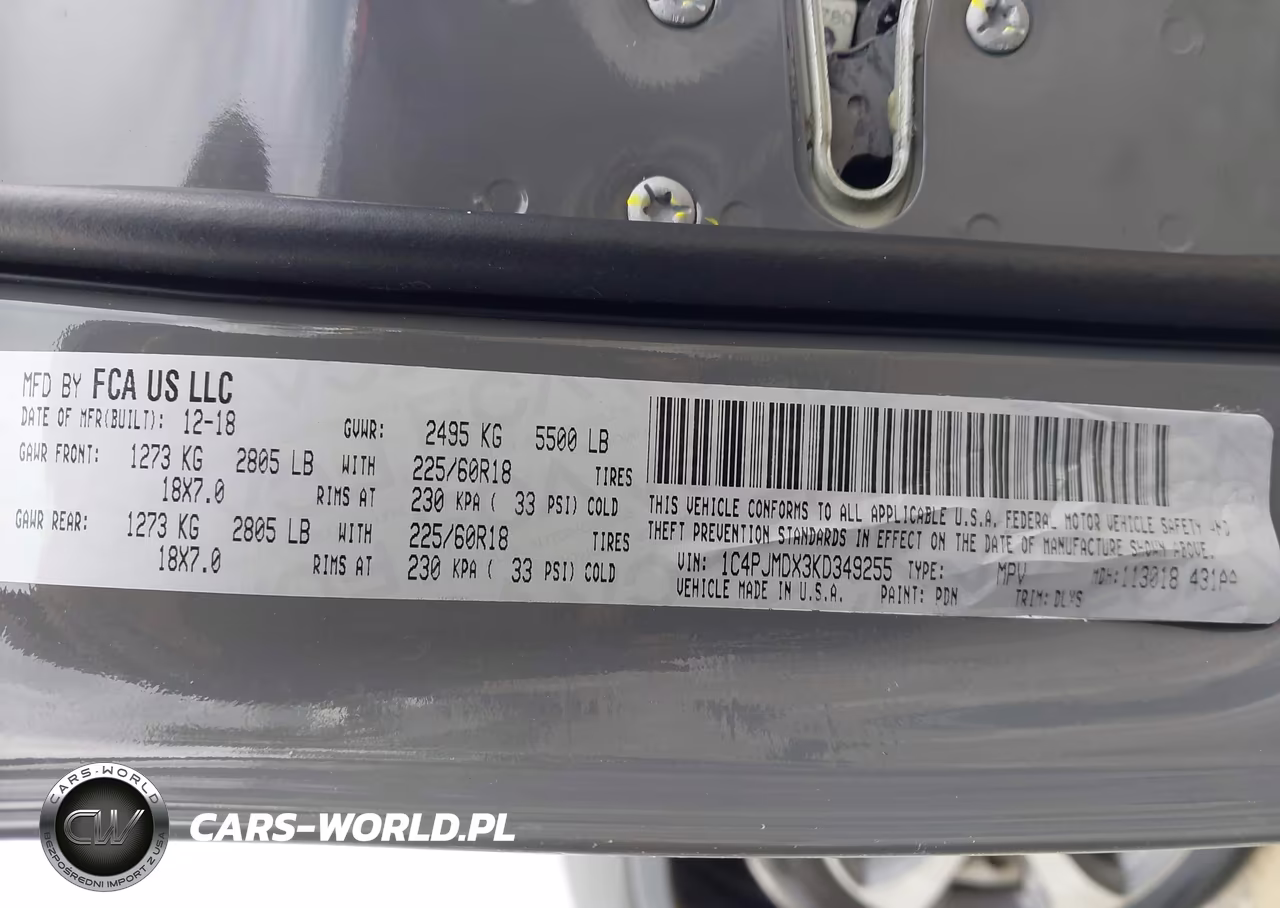 2019 Jeep Cherokee Limited 4X4 VIN:1C4PJMDX3KD349255 - 9
