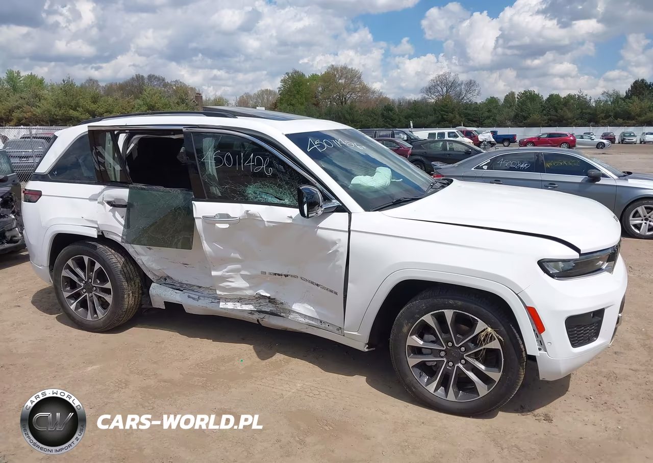 2023 Jeep Grand Cherokee Overland 4X4 VIN:1C4RJHDG3PC507459 - 6