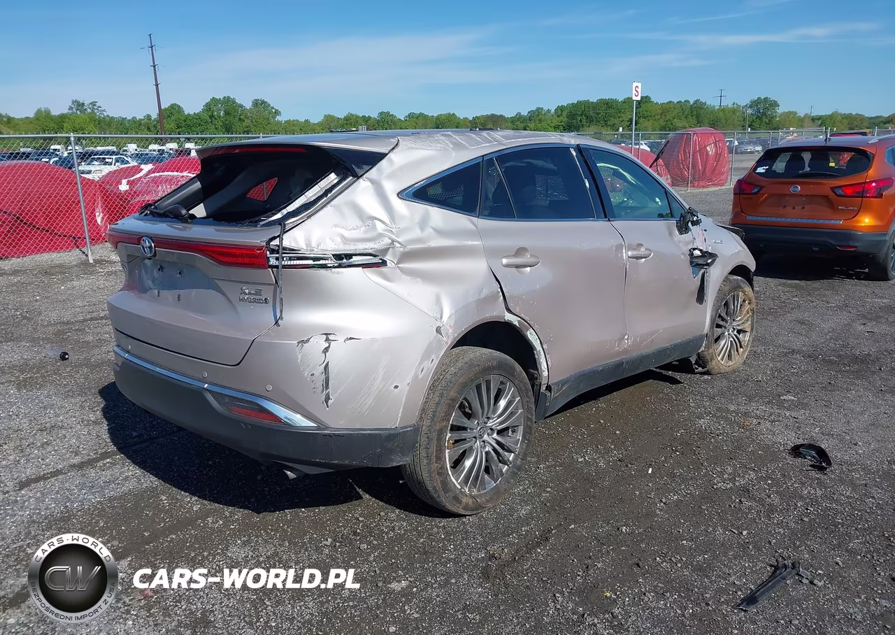 2021 Toyota Venza Xle VIN:JTEAAAAH7MJ033276 - 4