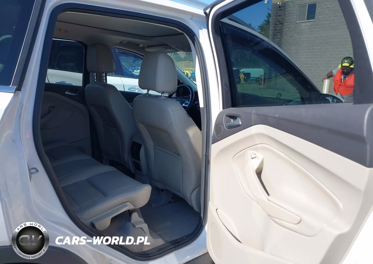 2015 Ford Escape Titanium VIN:1FMCU9J93FUC66600 - 8