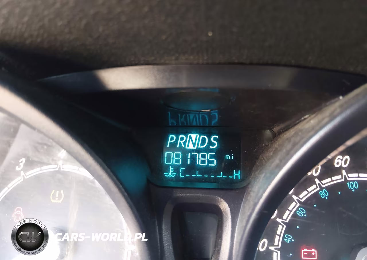 2015 Ford Fiesta S VIN:3FADP4AJ0FM173038 - 15