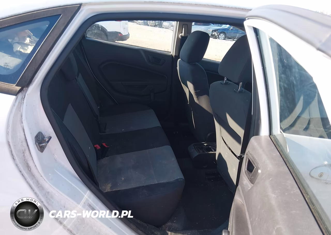 2015 Ford Fiesta S VIN:3FADP4AJ0FM173038 - 8